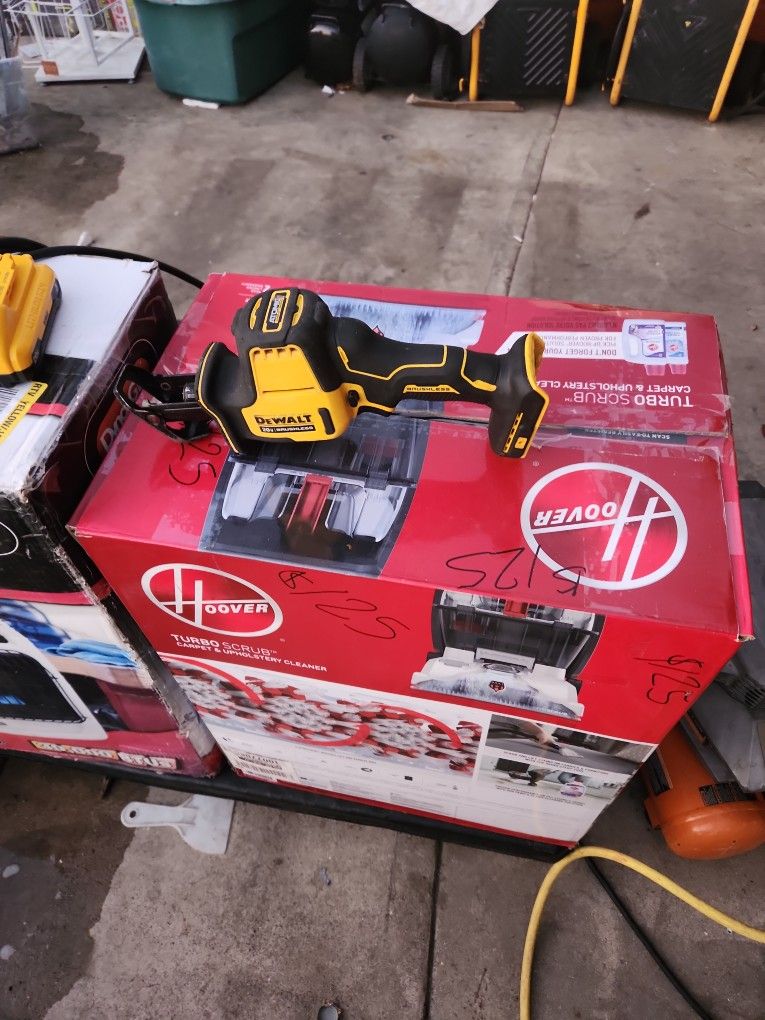 RatedDEWALTATOMIC 20V MAX Cordless Brushless Compact Reciprocating Saw (Tool Only)