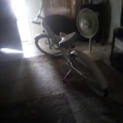 Woman Beach Cruiser 