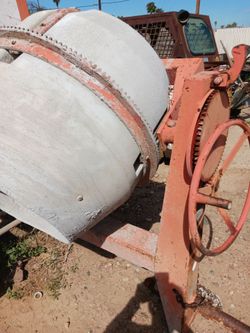 Cement mixer