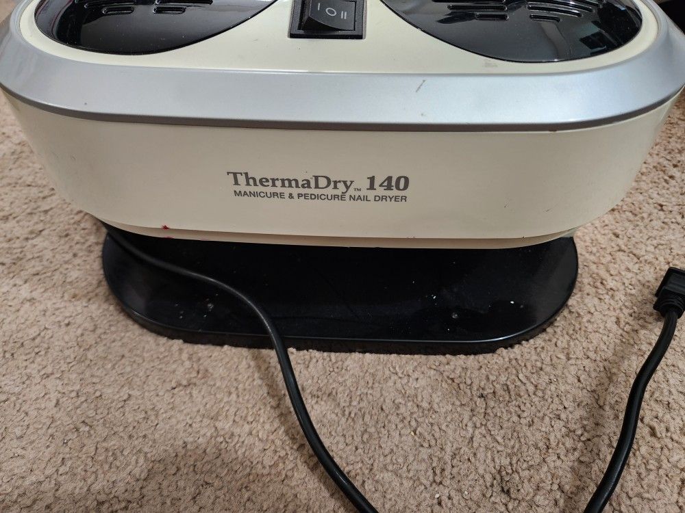 Berkeley Beauty ThermaDry 140 Manicure and Pedicure Nail Dryer