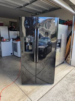 GE 25.4 Cu. Ft. Side-by-Side Refrigerator