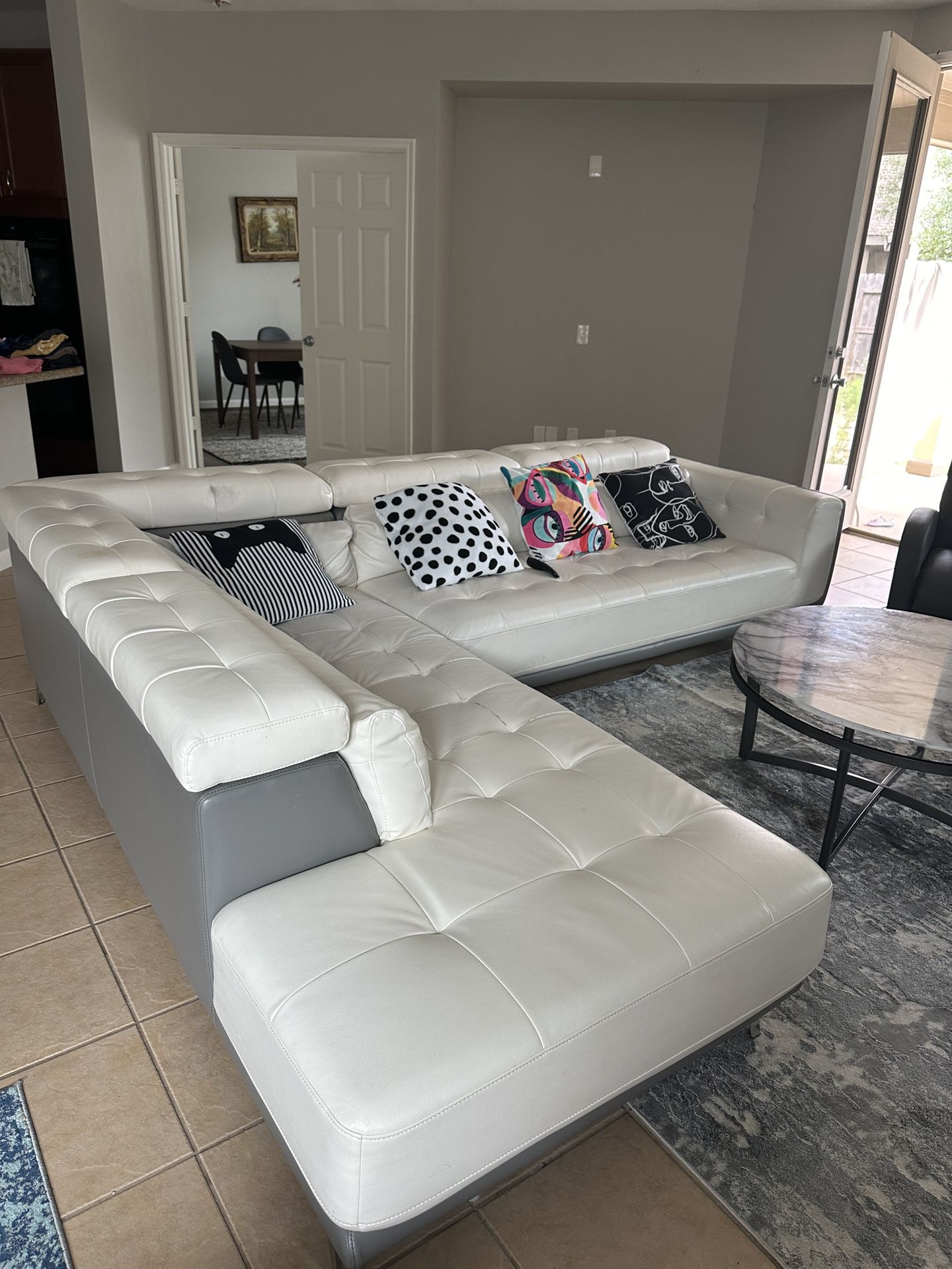 All SET just 500$ !!!  White Leather Sectional Sofa, Gray Armchair And White-gray Coffee Table !!!