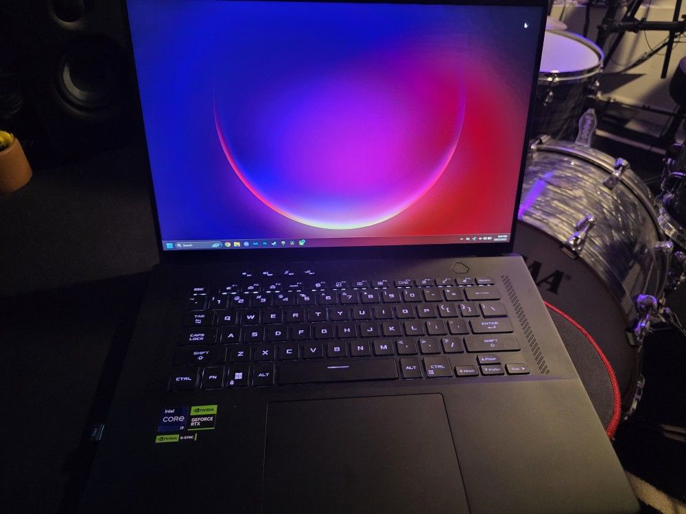 ROG Zephyrus M16 RTX 4070 Gaming Laptop 