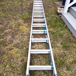 32' Heavy Duty Werner Aluminum Ladder.
