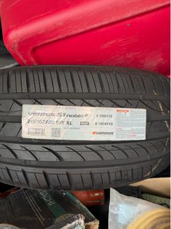 Brand new Hankook Tire 245/35/20