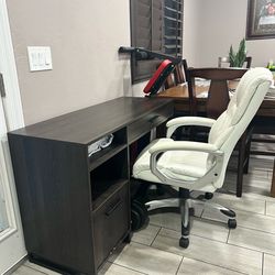 Desk with chair