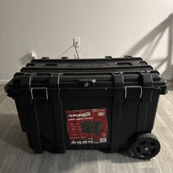 Husky Heavy Duty toolbox
