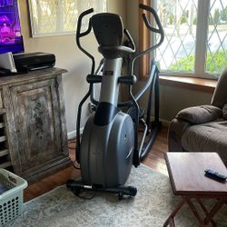 Vision Fitness HRT S 7200 Eliptical