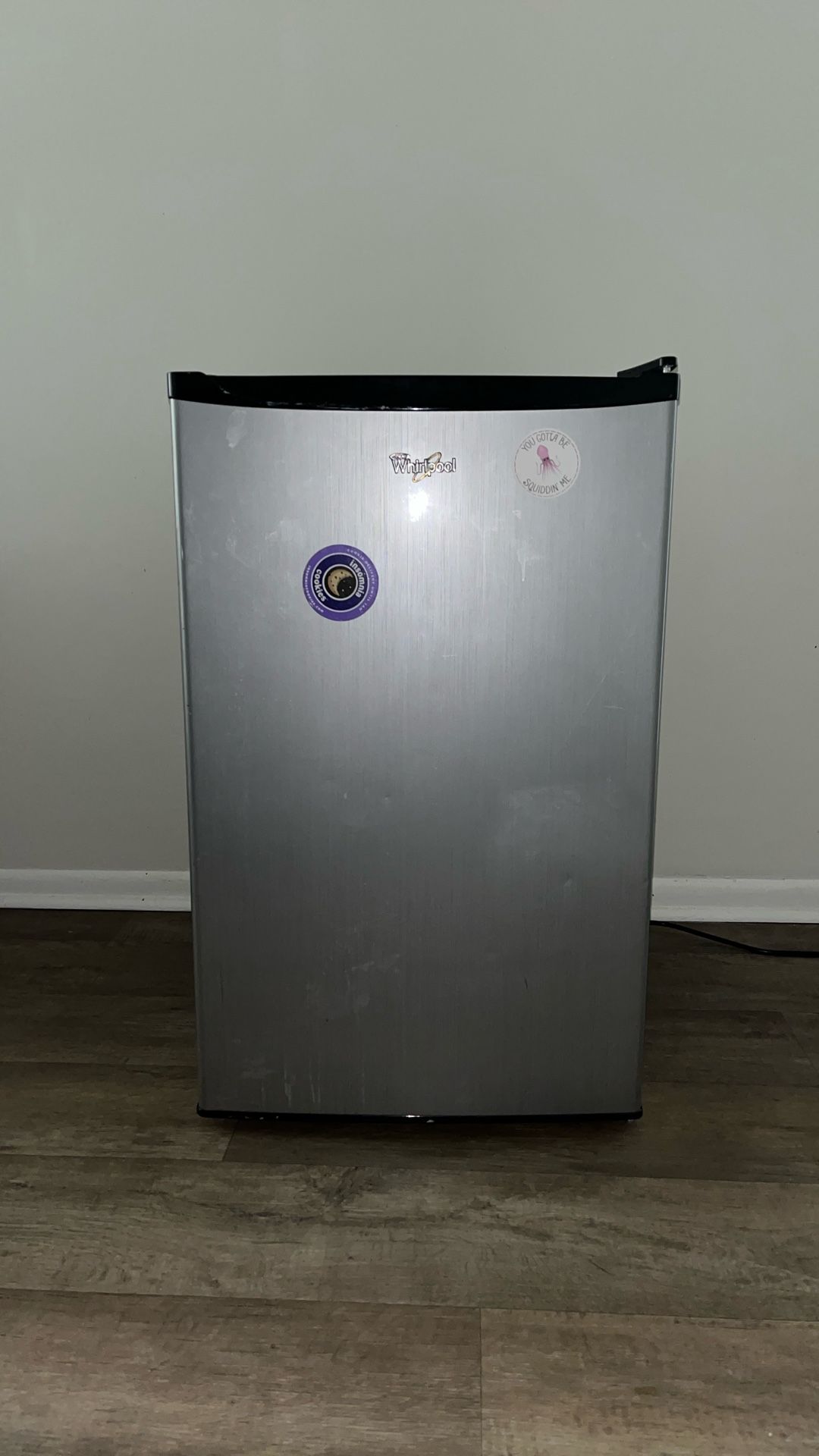 Medium Mini Fridge