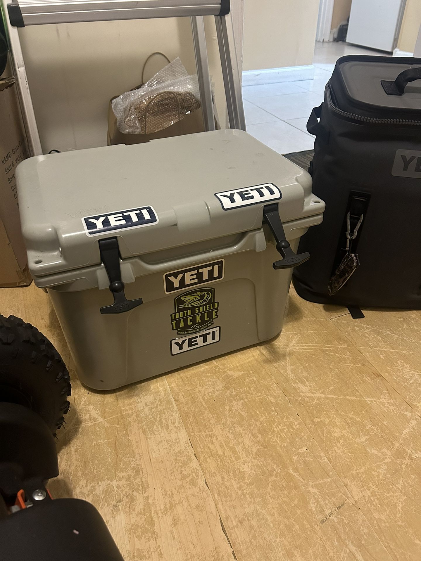 Yeti Roadie 20 TRADE for 12 Hopper And Up Soft Yeti