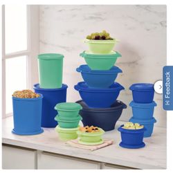 New 32 Piece Tupperware Set