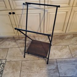 Towel or blanket holder