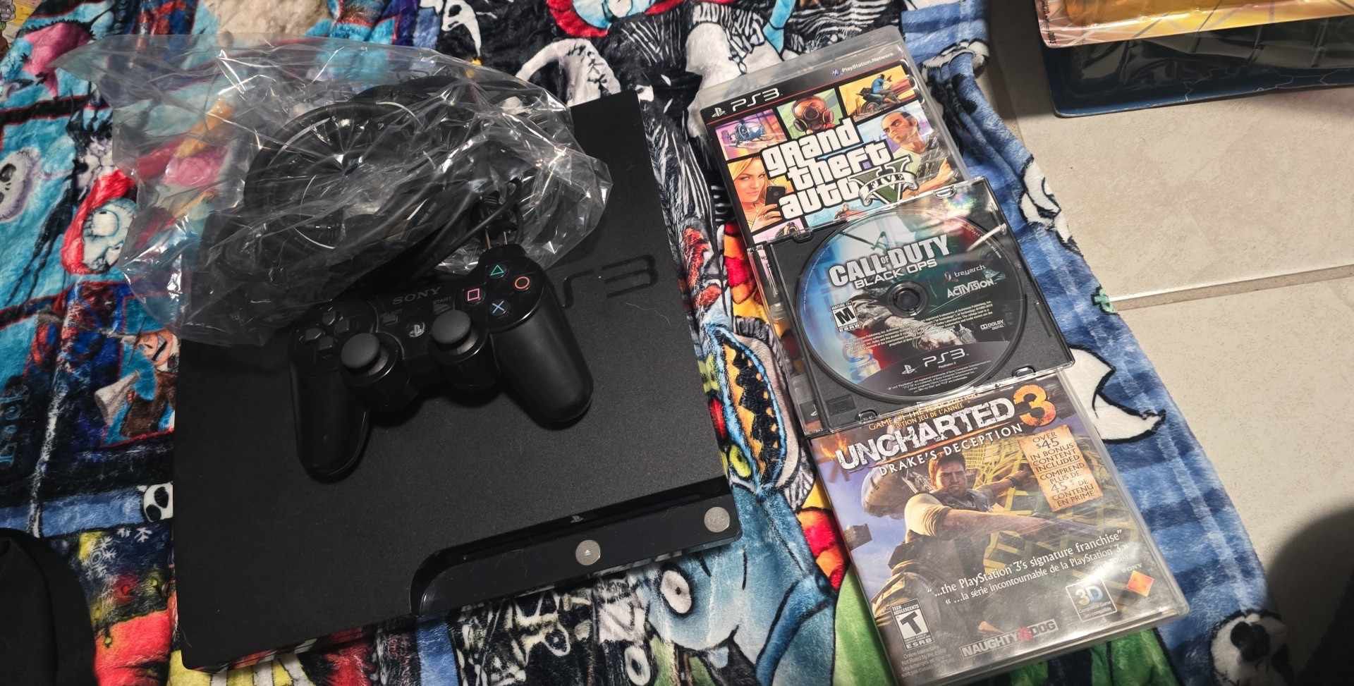 PS3 Slim And Game Bundle Mint 
