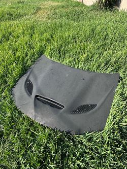 Chrysler 300 hellcat hood