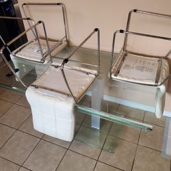 Comedor De Vidrio Con 4 Sillas ,Tapis Binil