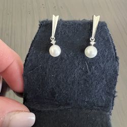 14kt Gold Diamond Pearl Earrings 