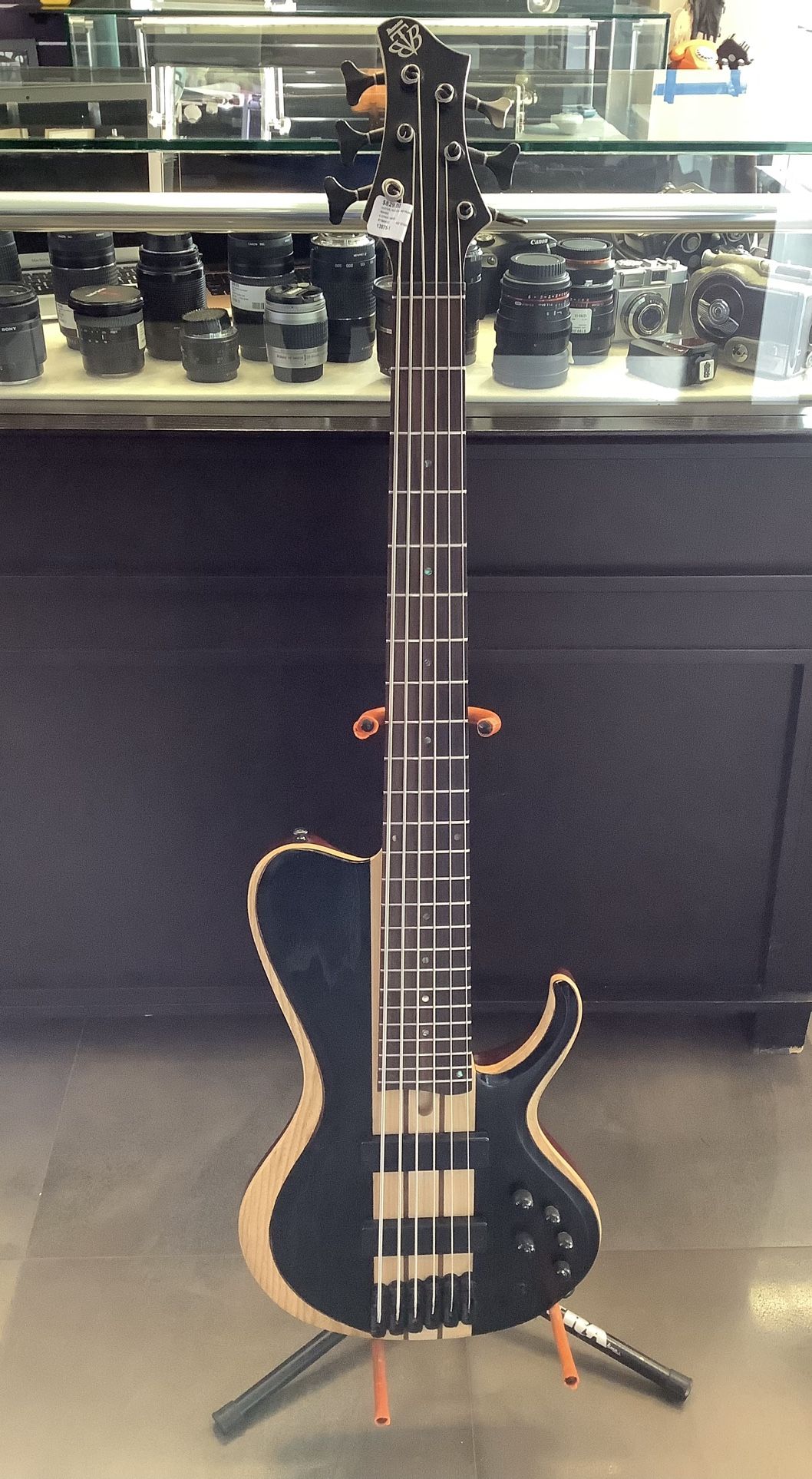 Ibanez BTB866SC SIX-STRING BASS ELECTRIC GUITAR
