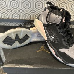 Jordan Mars 270 “Black Gunsmoke Crimson Tint”