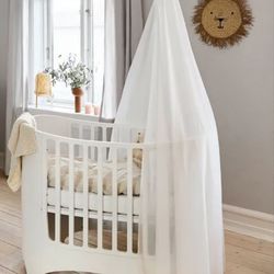 Modern Oval complete Crib Set With Changing Table & Dresser