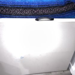 6 Foot Folding Table