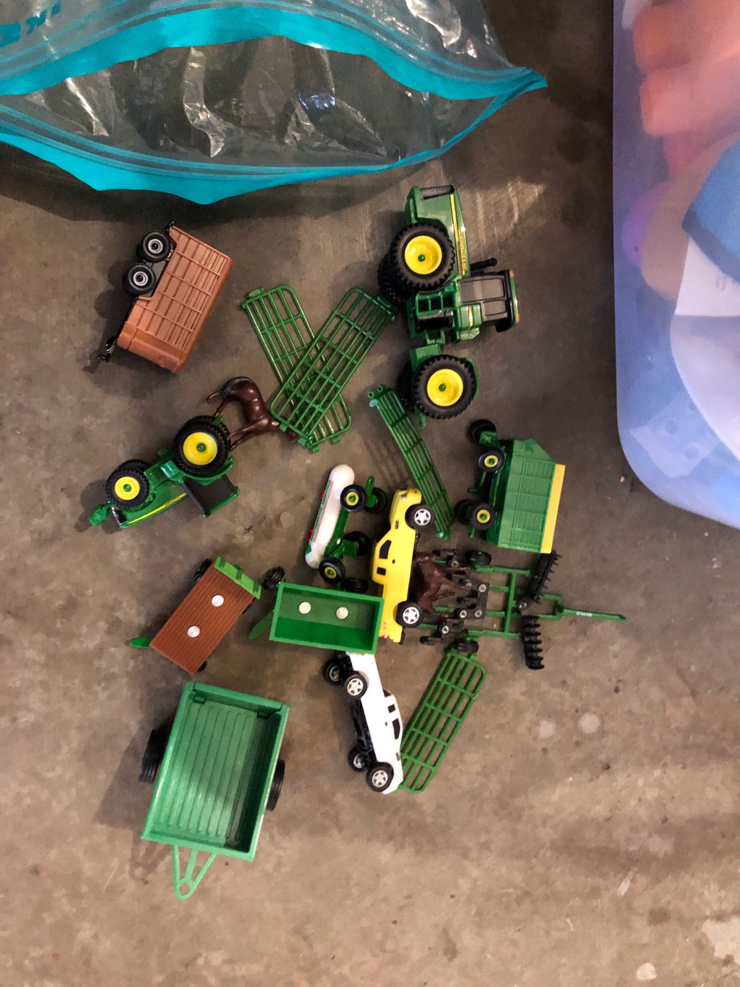 Tractor set for small hands