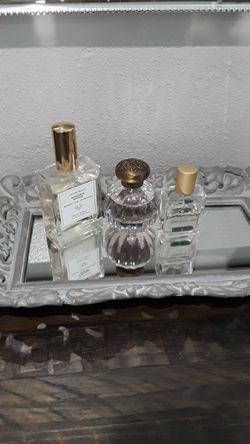 Cute Mirrored Tray, Used to display Perfumes/ Good Quality paid $30