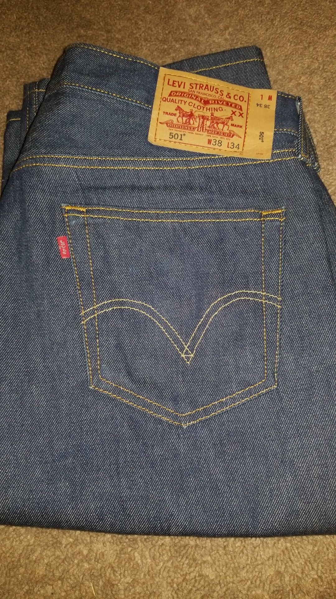 Levi's 501 like new 38x34