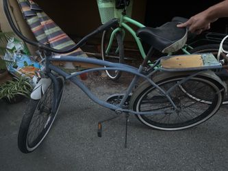 Free beach cruisers (2)