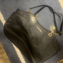 Michael Kors Purse Woman’s