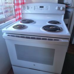 GE Electric Stove 