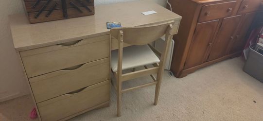 Wood desk