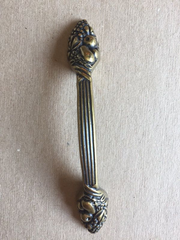 Cabinet Pulls hardware