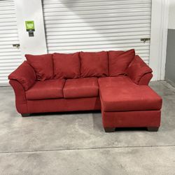 Red Sectional Sofa with Chaise – Super Comfortable, in Excellent Condition 