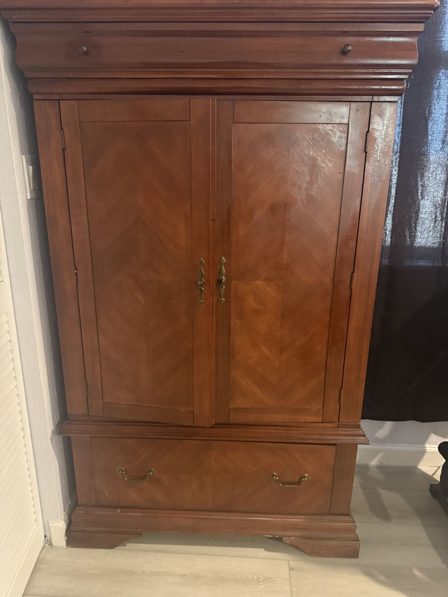 Mahogany Bedroom Set