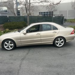 2004 Mercedes Benz C230