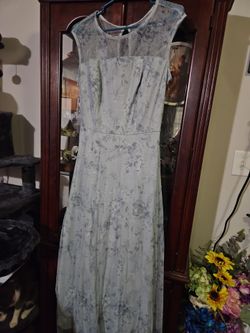 Lovely grace evening dress size M