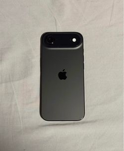 iPhone 17 Air 1TB UNLOCKED w/ accessories & AppleCare