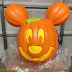 22” Disney Parks Mickey Mouse Pumpkin 2024