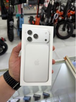 iPhone 17 Pro Max 512GB Unlocked! Finance For $50 Down Payment!!