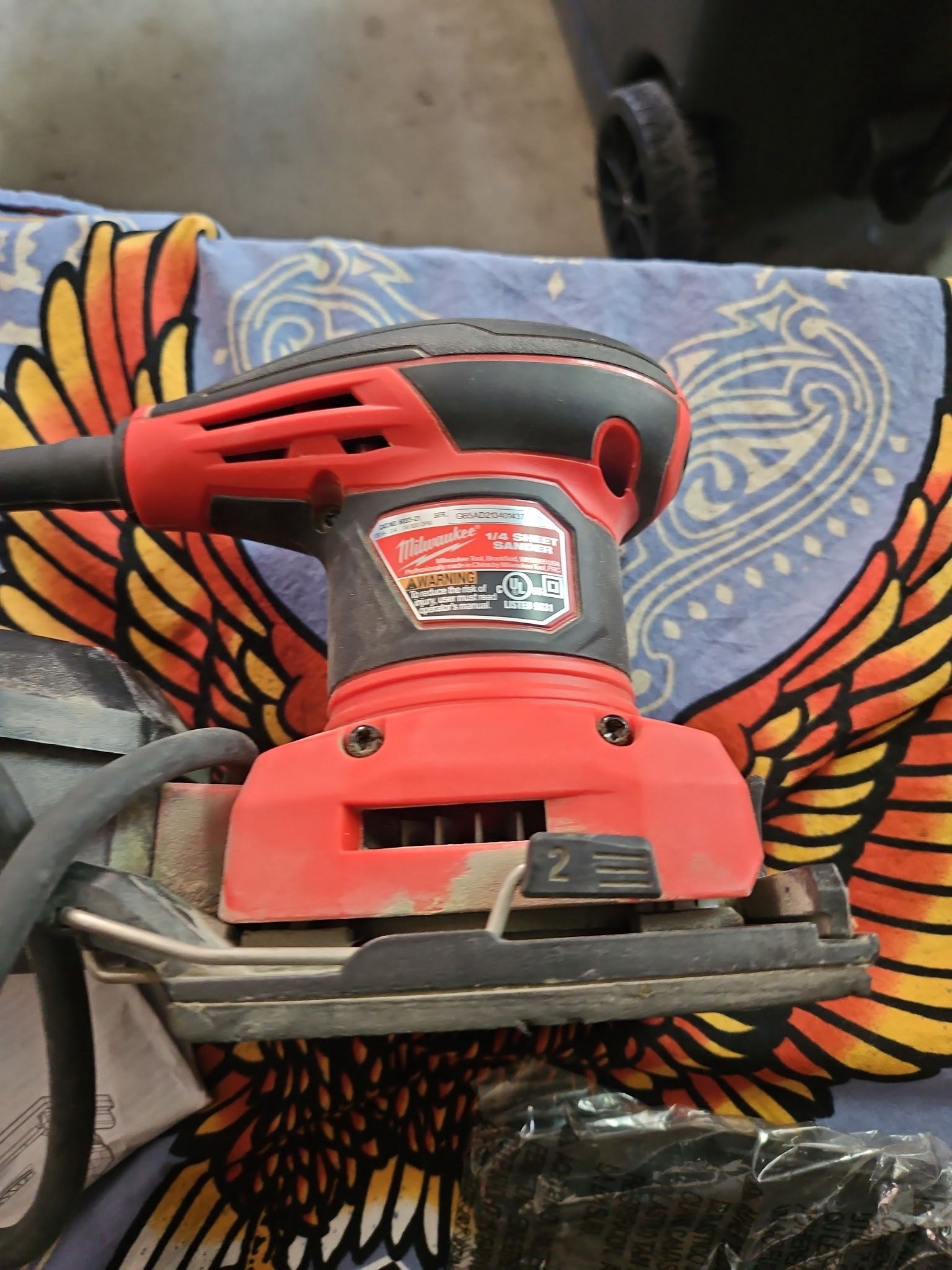 Milwaukee Palm Sander