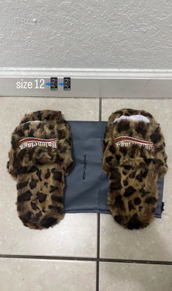Balenciaga slides Size 12