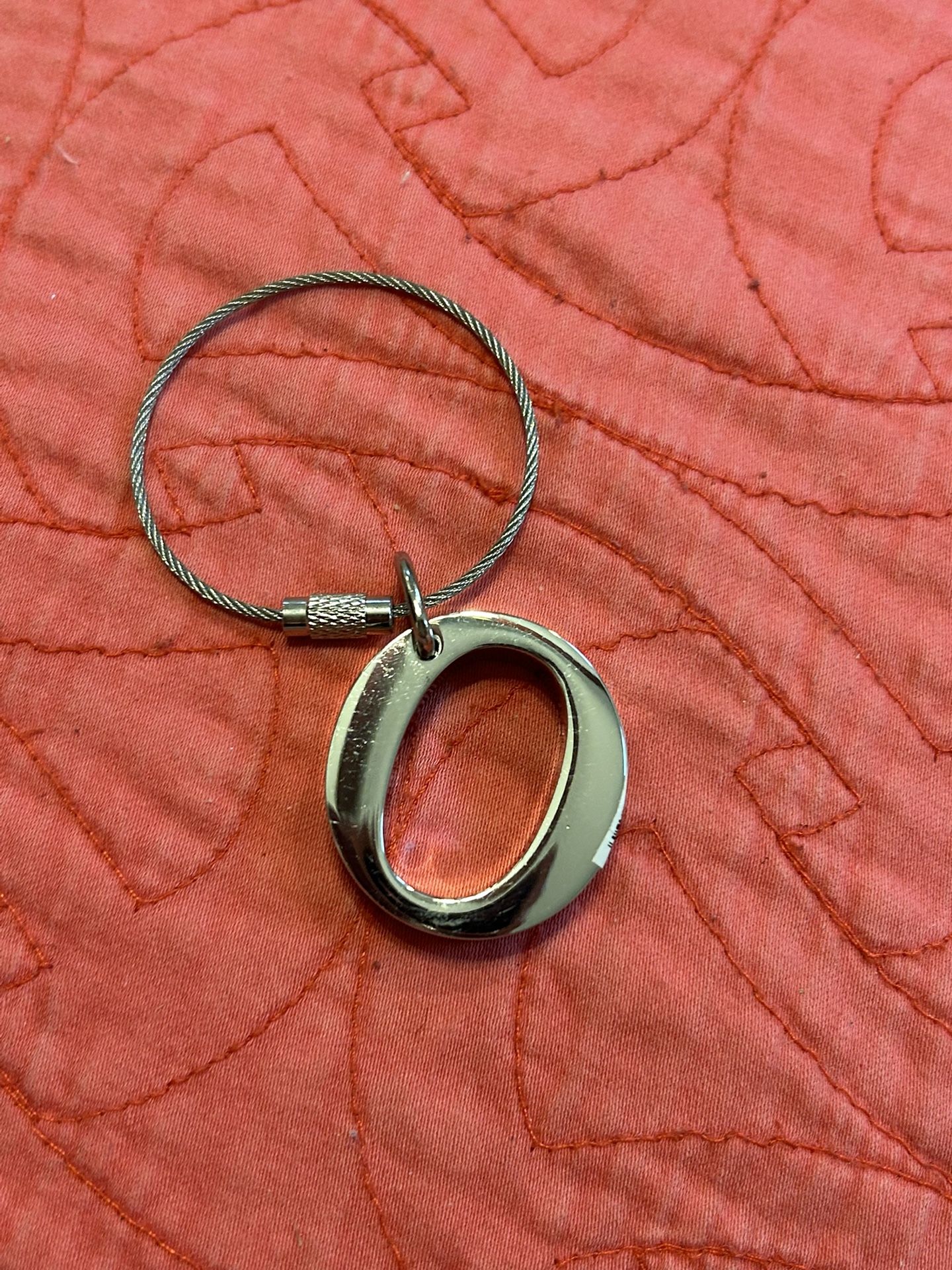 Shiny Silver Heavy Lower Case Letter "o" Key Chain Wire Twist Open/ Close Clasp