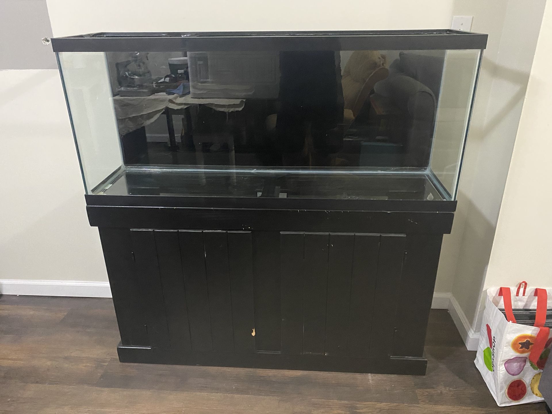 90 Gal Fish Tank With Wood Stand