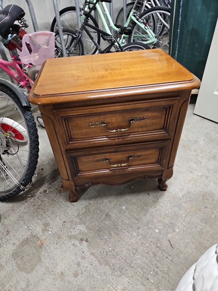 Dixie Side Table