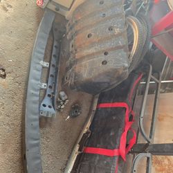 05 Tundra Front Bumper Retainer Assembly