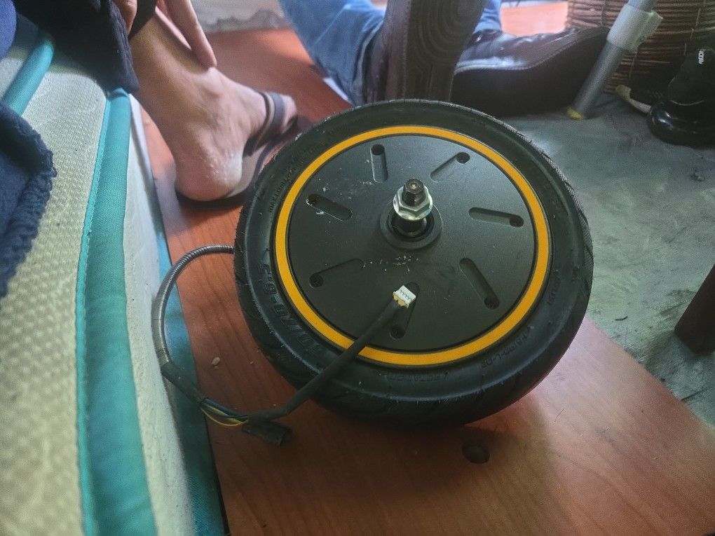 Ninebot G30 Motor and Tire 25$