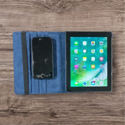 iPad 4th Generation And iPhone 8 Combo