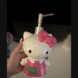 Hello Kitty Soap Dispenser 