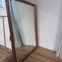 	Elegant Ornate Wall Mirror – Gold Finish – Statement Home Décor