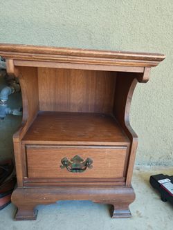 Night stand table